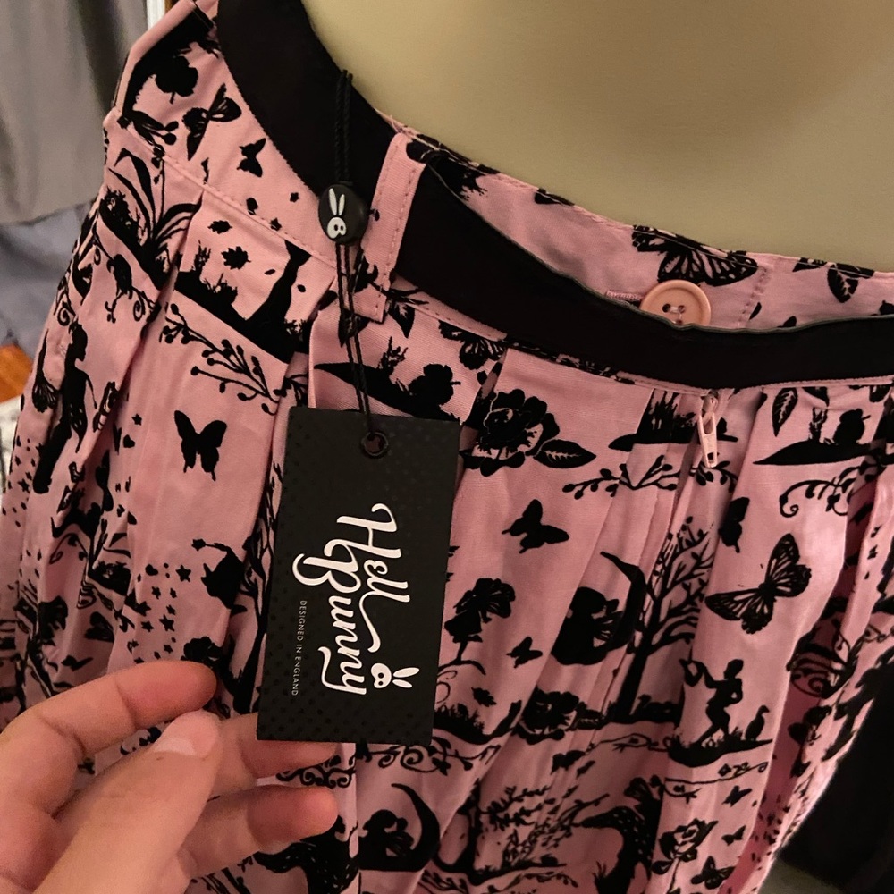 Hell Bunny Pink Anderson Skirt - Picture 3 of 9